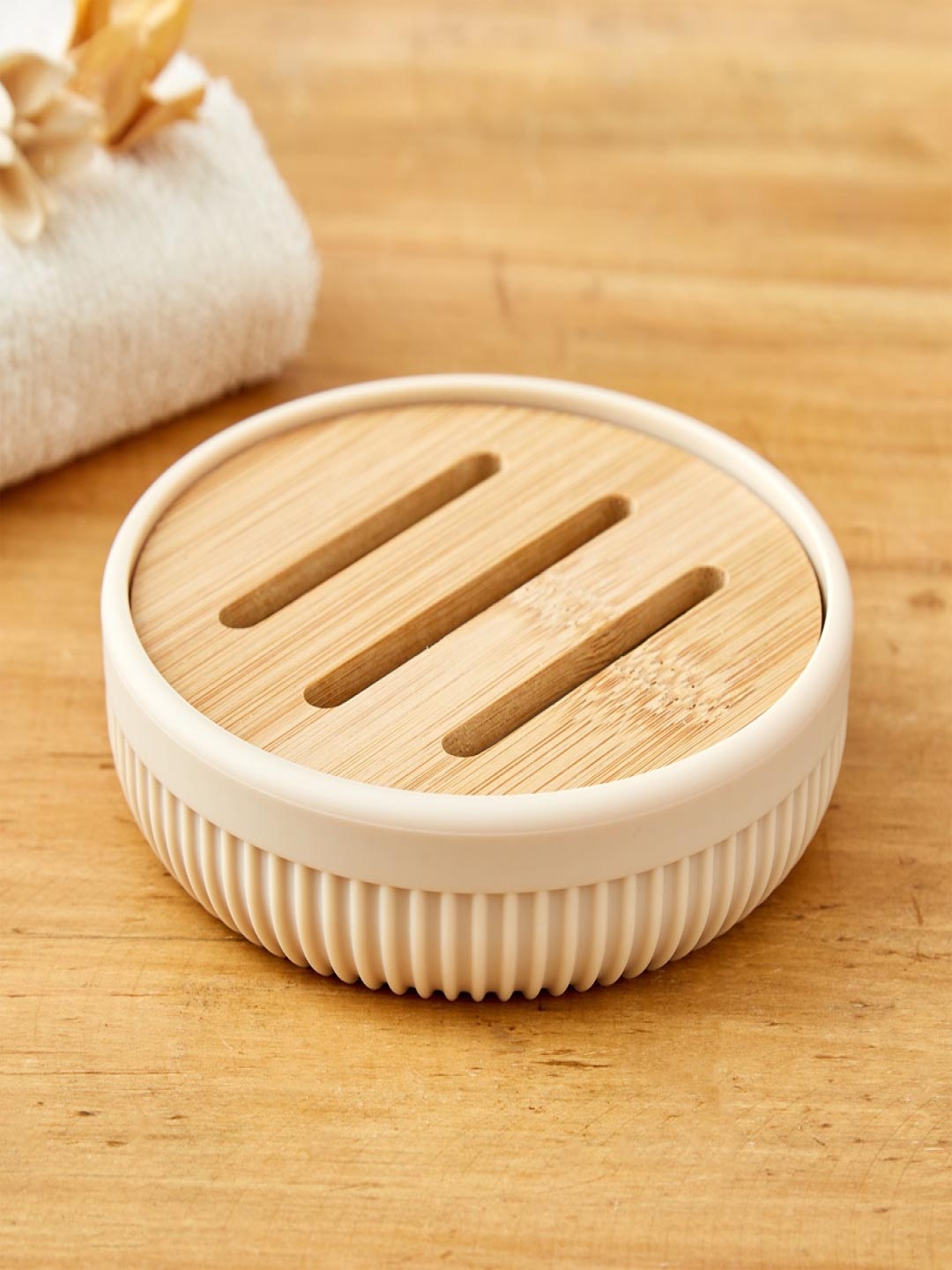 

Home Centre Beige Textured Wood Soap Dish