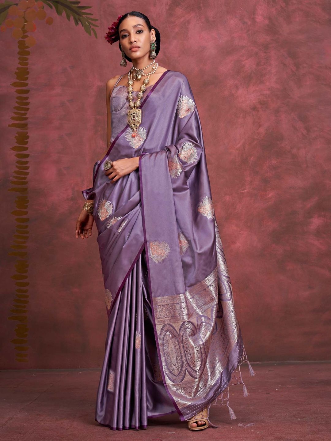 

Anouk Woven Design Zari Satin Banarasi Saree, Lavender