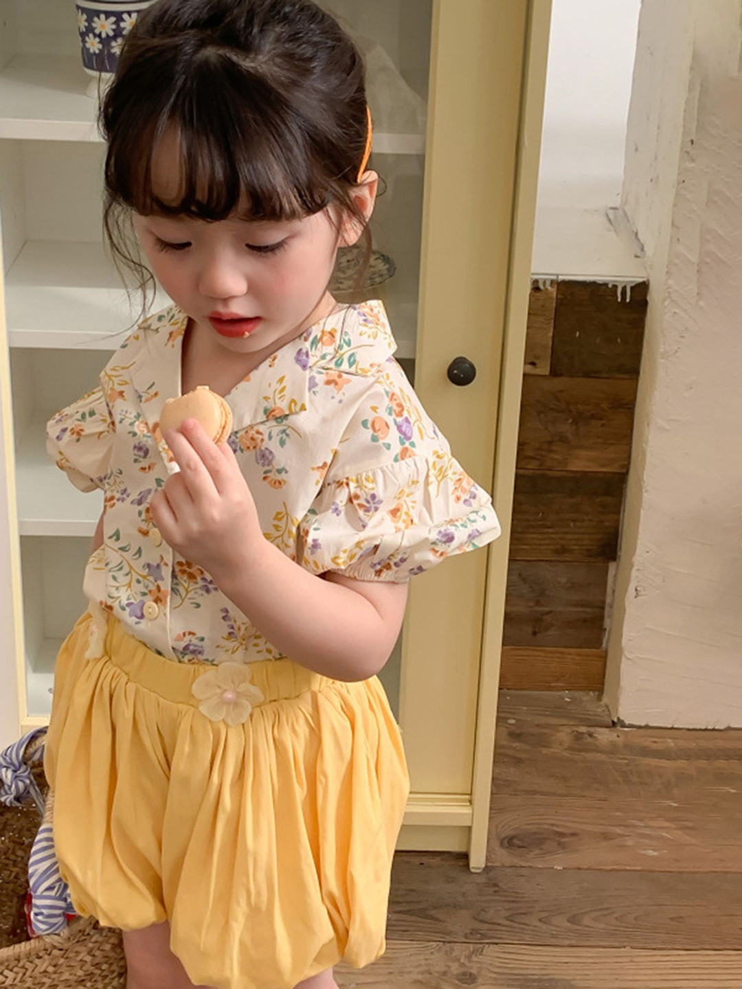 

LULU & SKY Girls Printed Short Sleeves Cotton Shirt With Shorts, Yellow