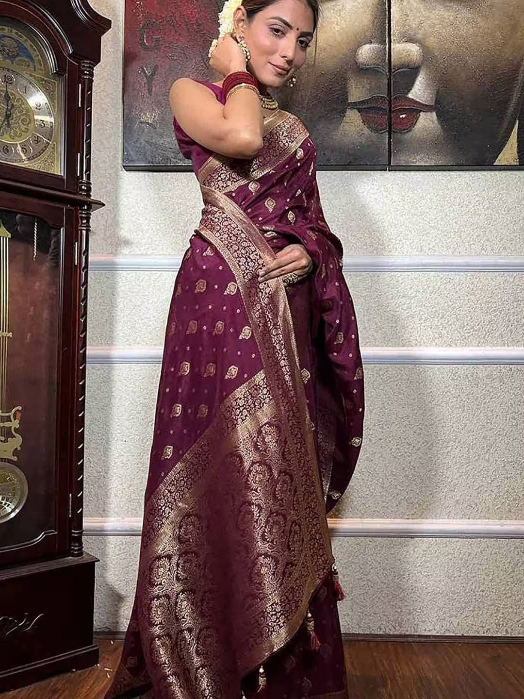 

LADY SHOPI Woven Design Zari Pure Silk Banarasi Saree, Burgundy
