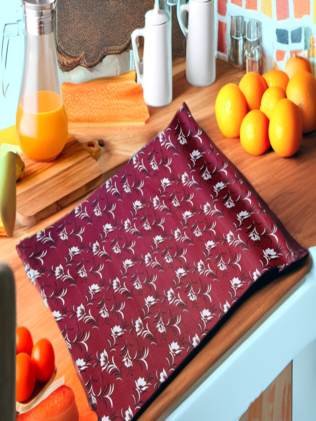 

REVEXO Maroon Set of 1 Water Resistant Shelf Liner Organisers