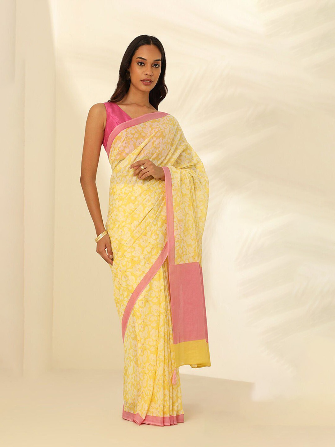 

Taneira Floral Pure Cotton Saree, Yellow