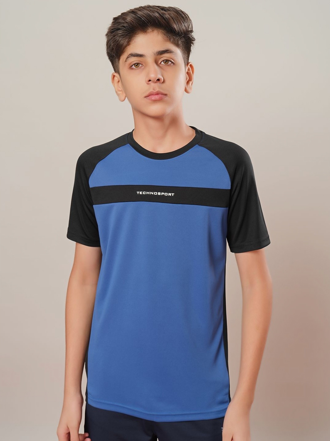 

Technosport Boys Colourblocked Pockets Slim Fit T-shirt, Blue