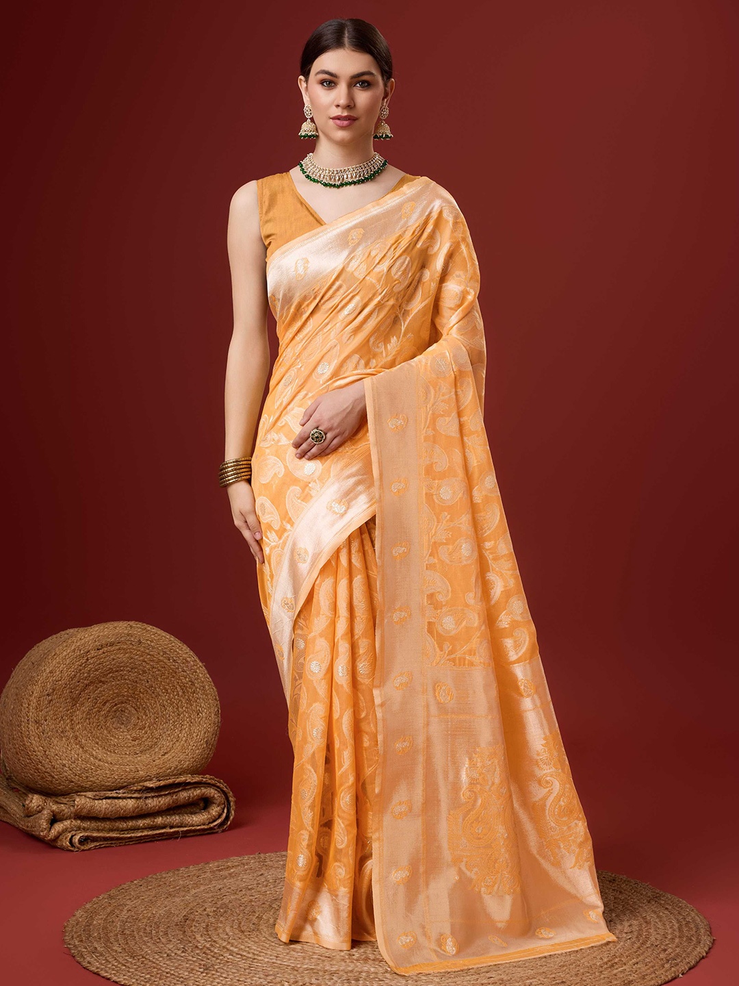 

DIVASTRI Woven Design Zari Saree, Orange