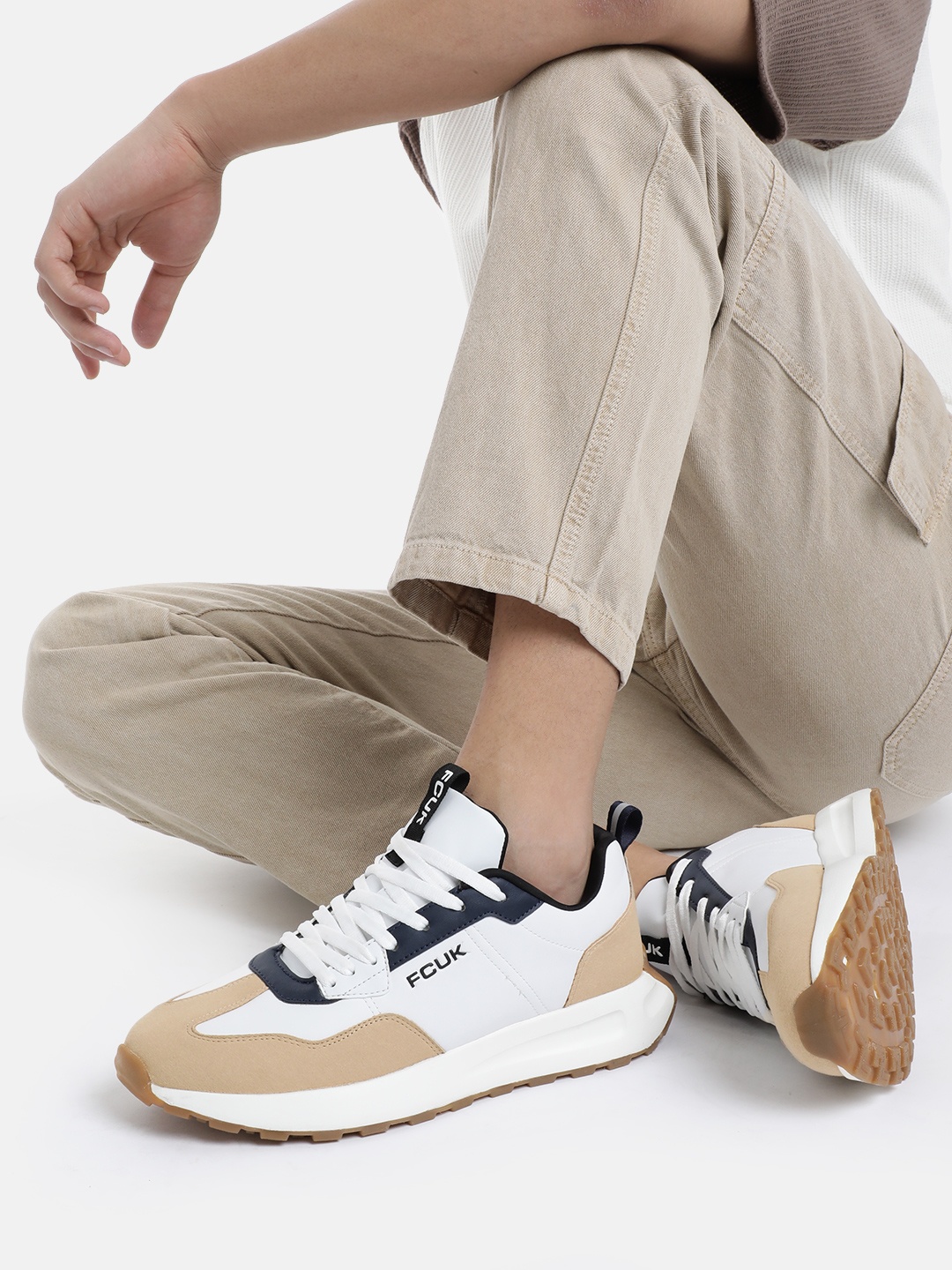

FCUK Men Colourblocked Sneakers, White