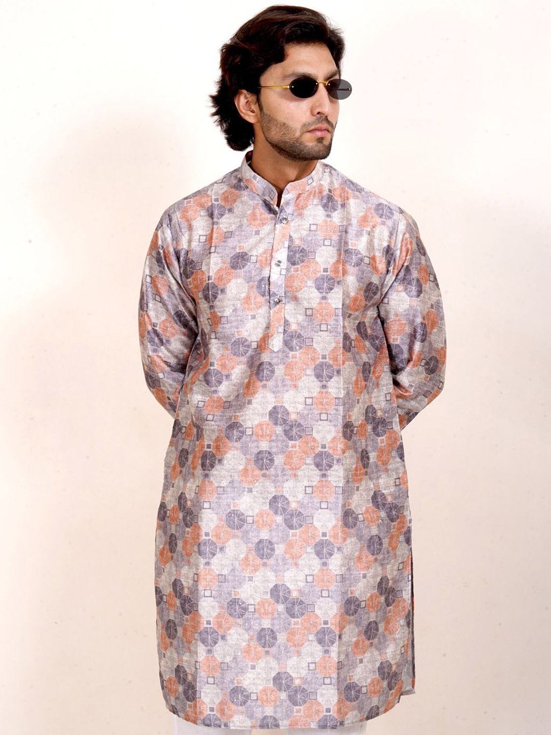 

The Kurta Studio Geometric Printed Mandarin Collar Cotton Straight Kurta, Grey