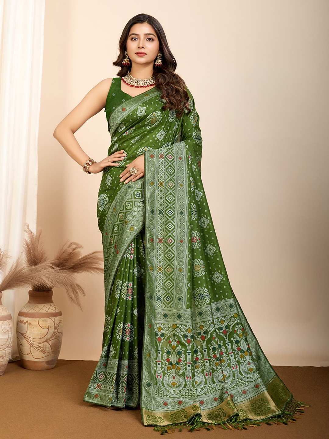 

Nimidiya Woven Design Zari Pure Silk Patola Saree, Green