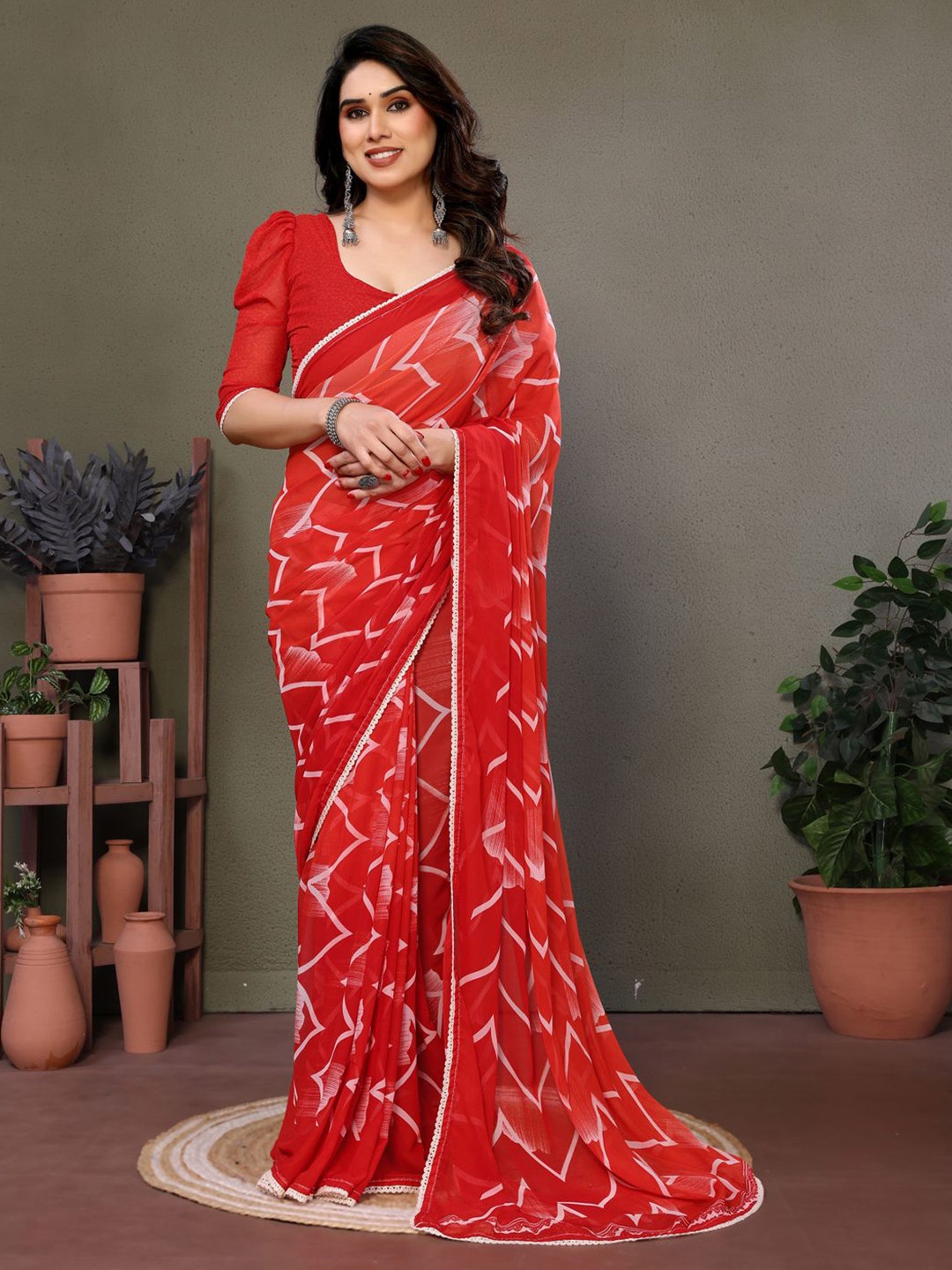 

SILKWEAR Pure Georgette Block Print Saree, Red