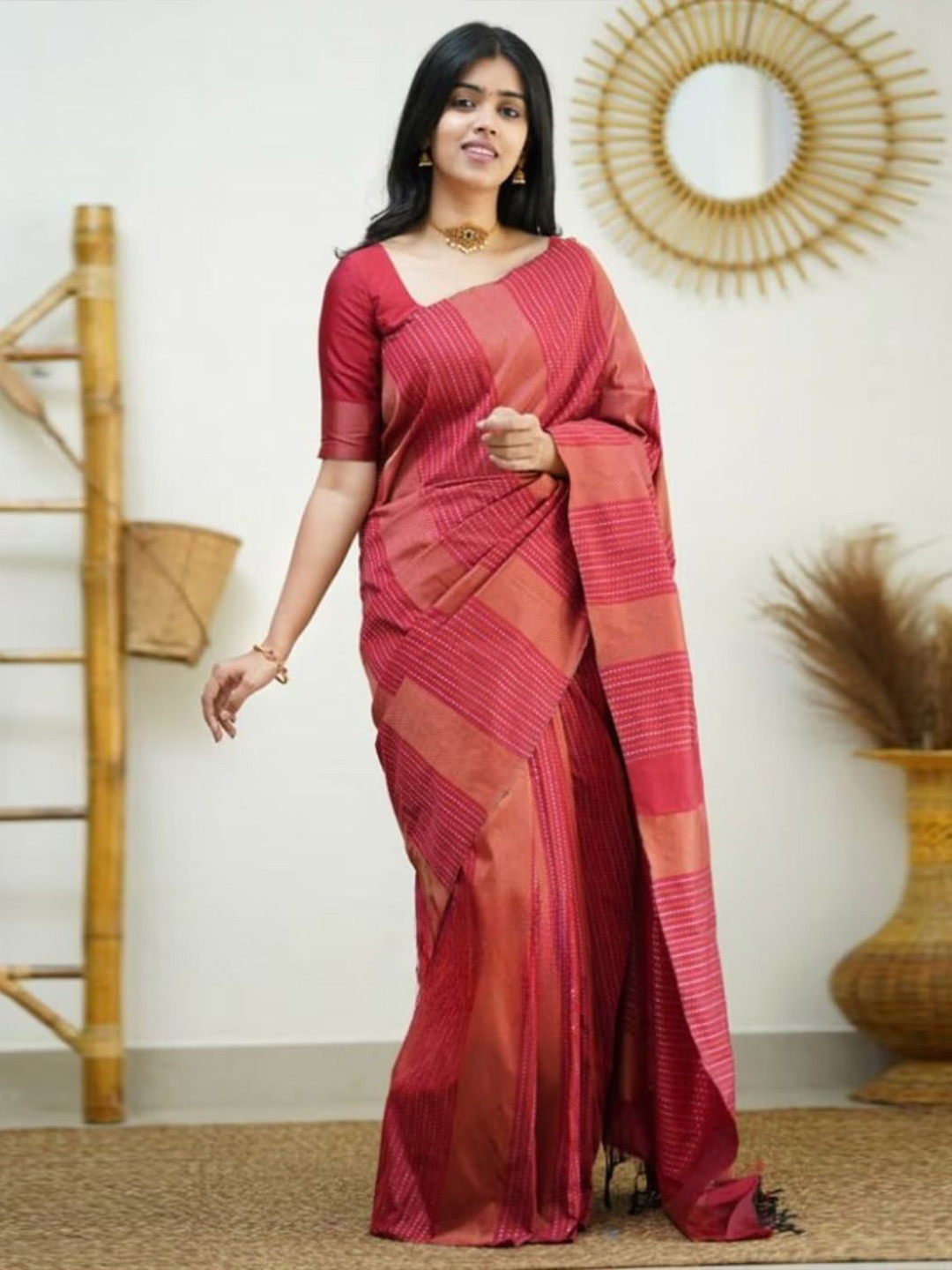 

Aika Woven Design Zari Pure Silk Banarasi Saree, Red