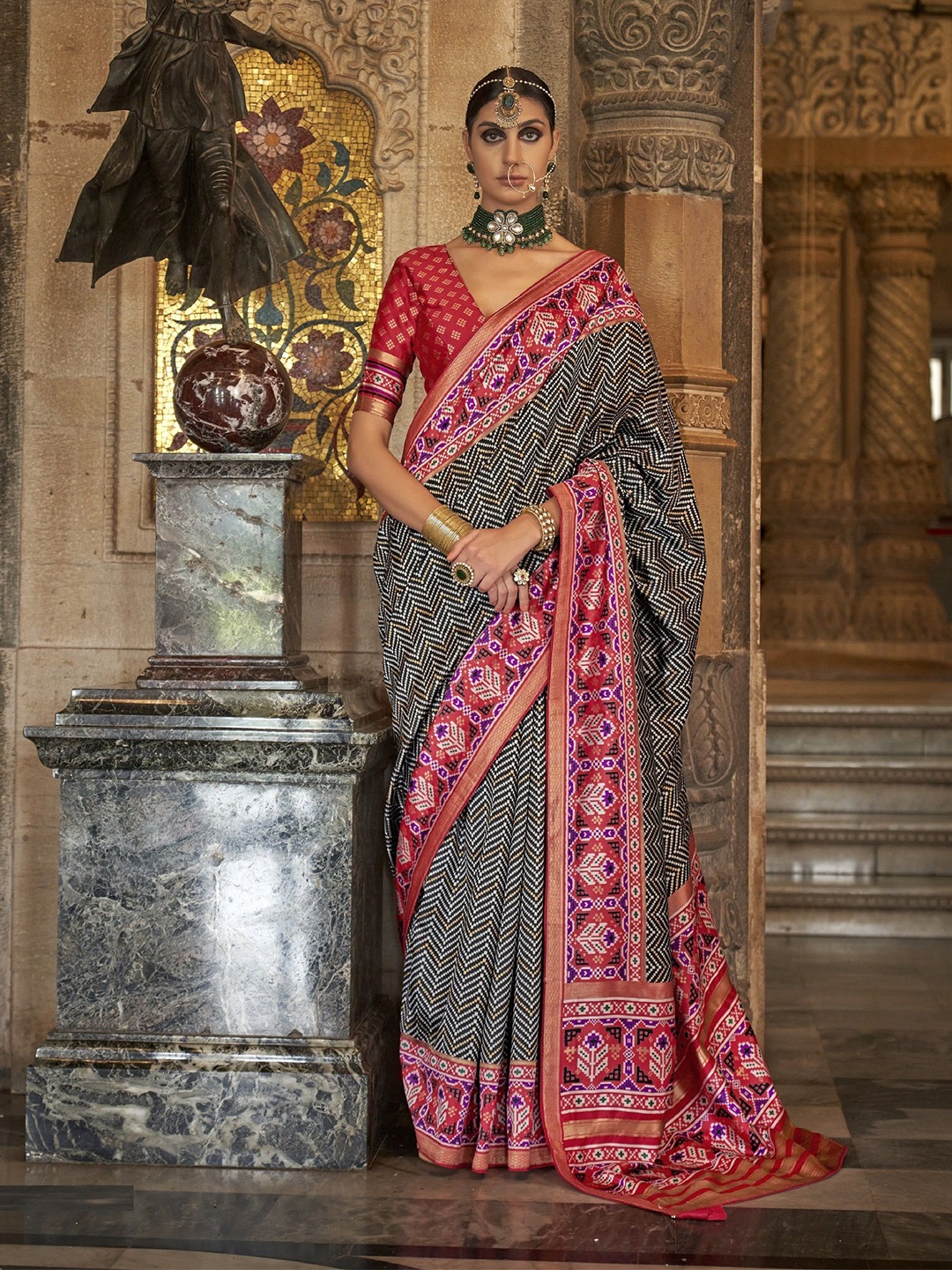 

MAHALASA Ethnic Motifs Pure Silk Handloom Patola Saree, Black