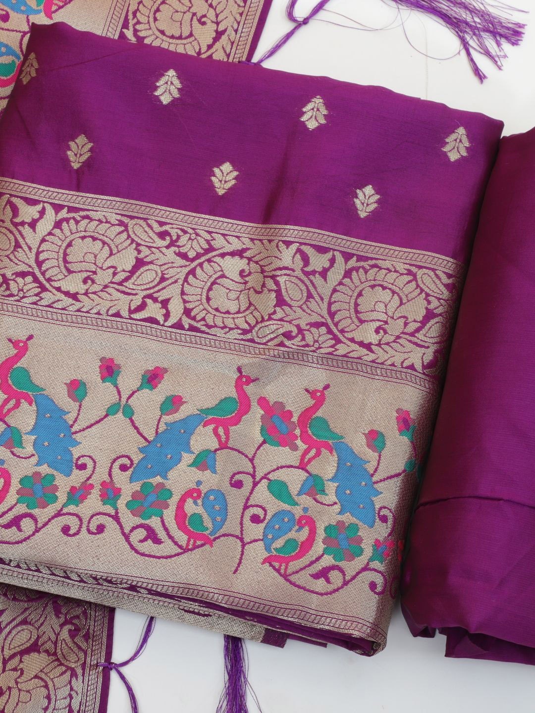 

Suha Floral Woven Design Unstitched Dress Material, Lavender