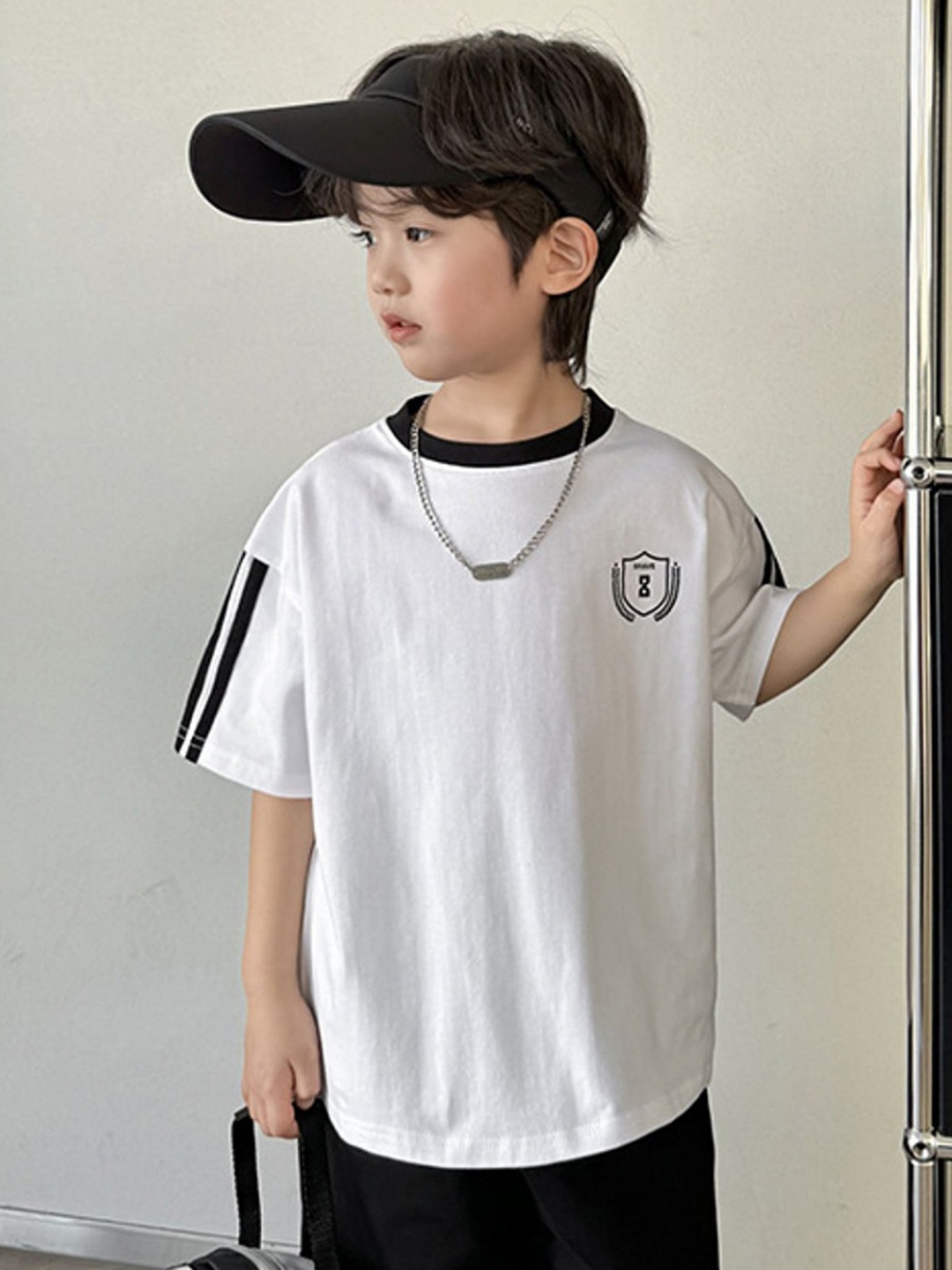 

LULU & SKY Boys Striped Round Neck Cotton Oversized T-shirt, White