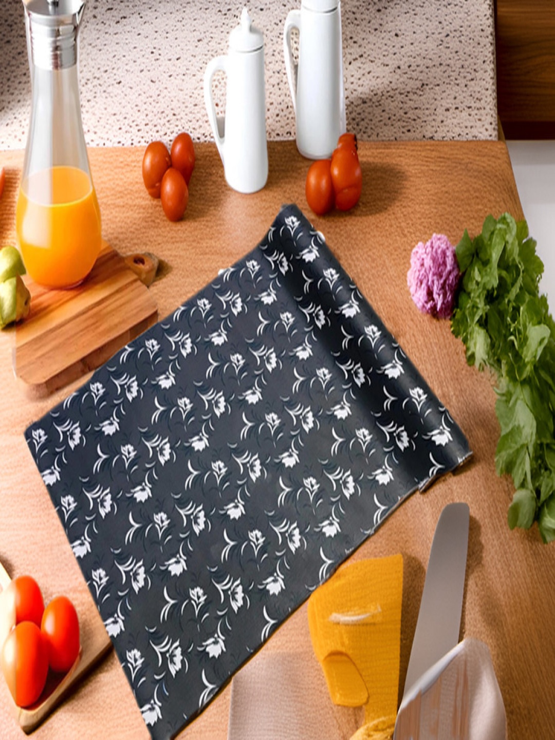 

REVEXO Black Set of 1 Water Resistant Shelf Liner Organisers