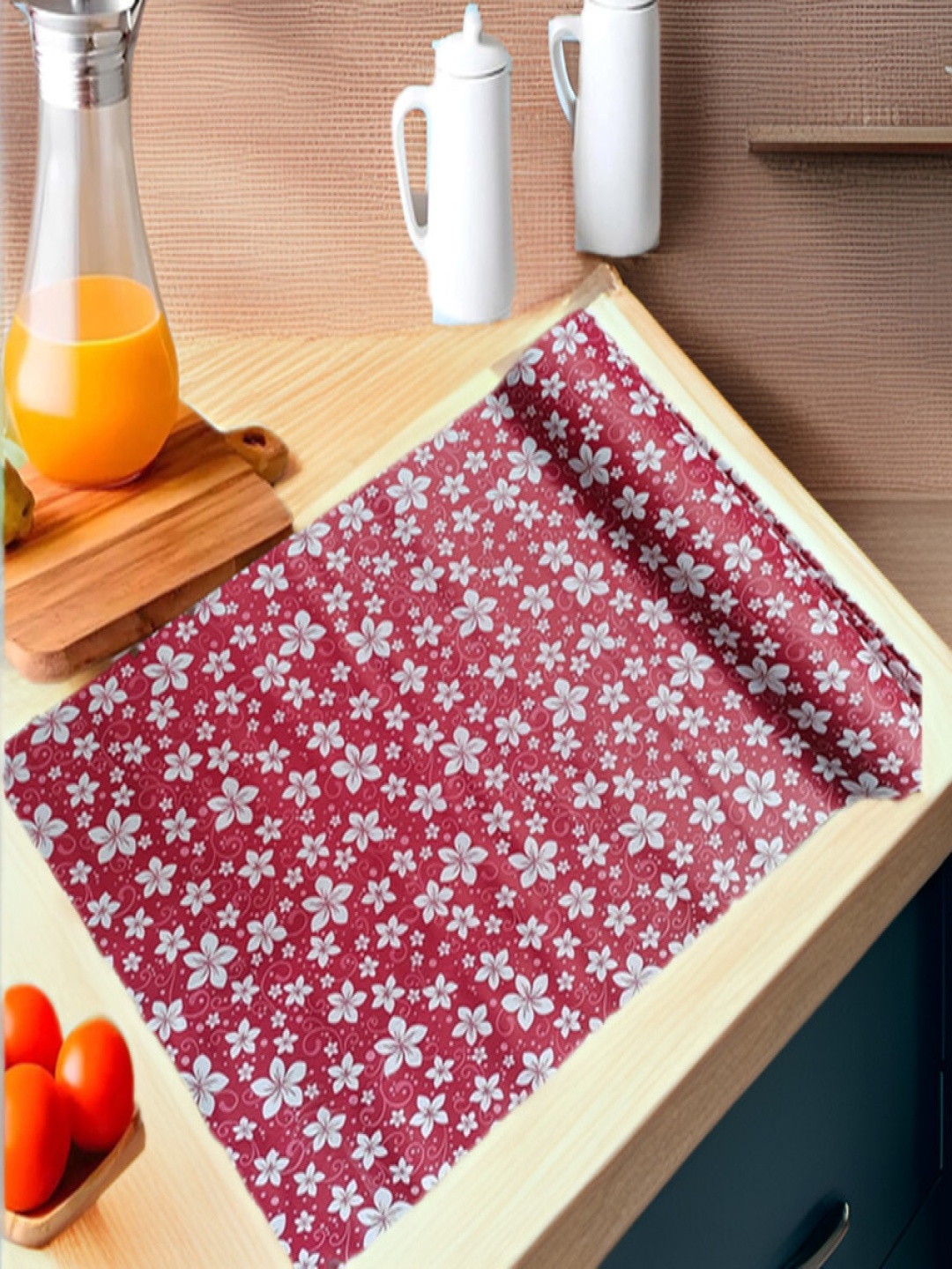 

REVEXO Pink & White Printed Water-Resistant Shelf Liner