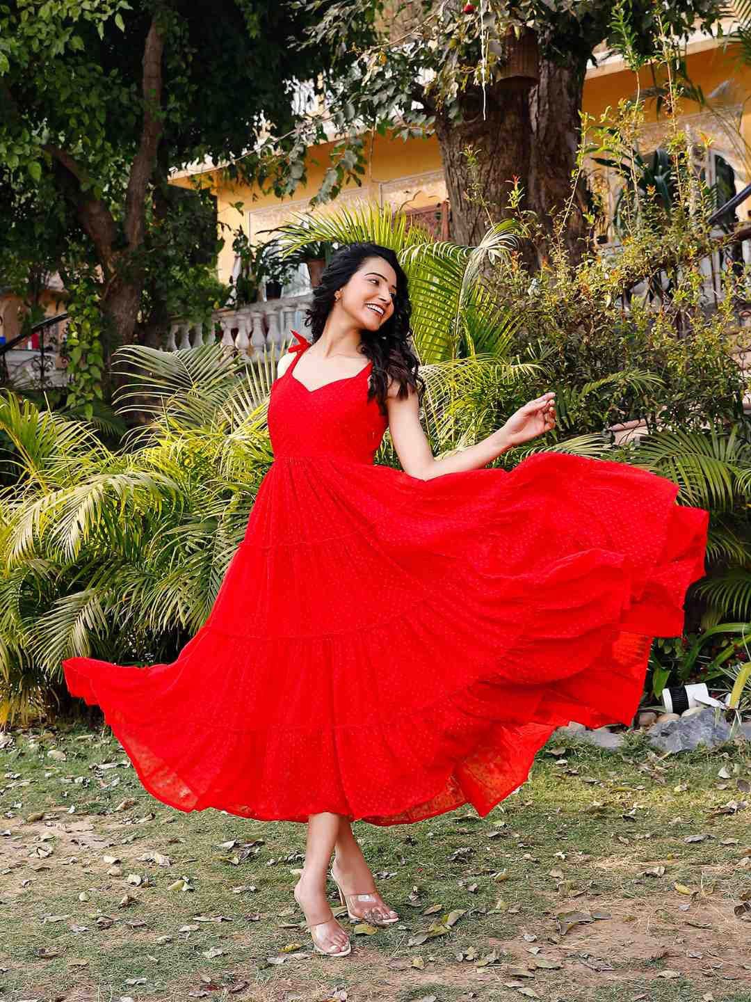 

NOUN Women Sleeveless Fit and Flare Maxi Dress, Red