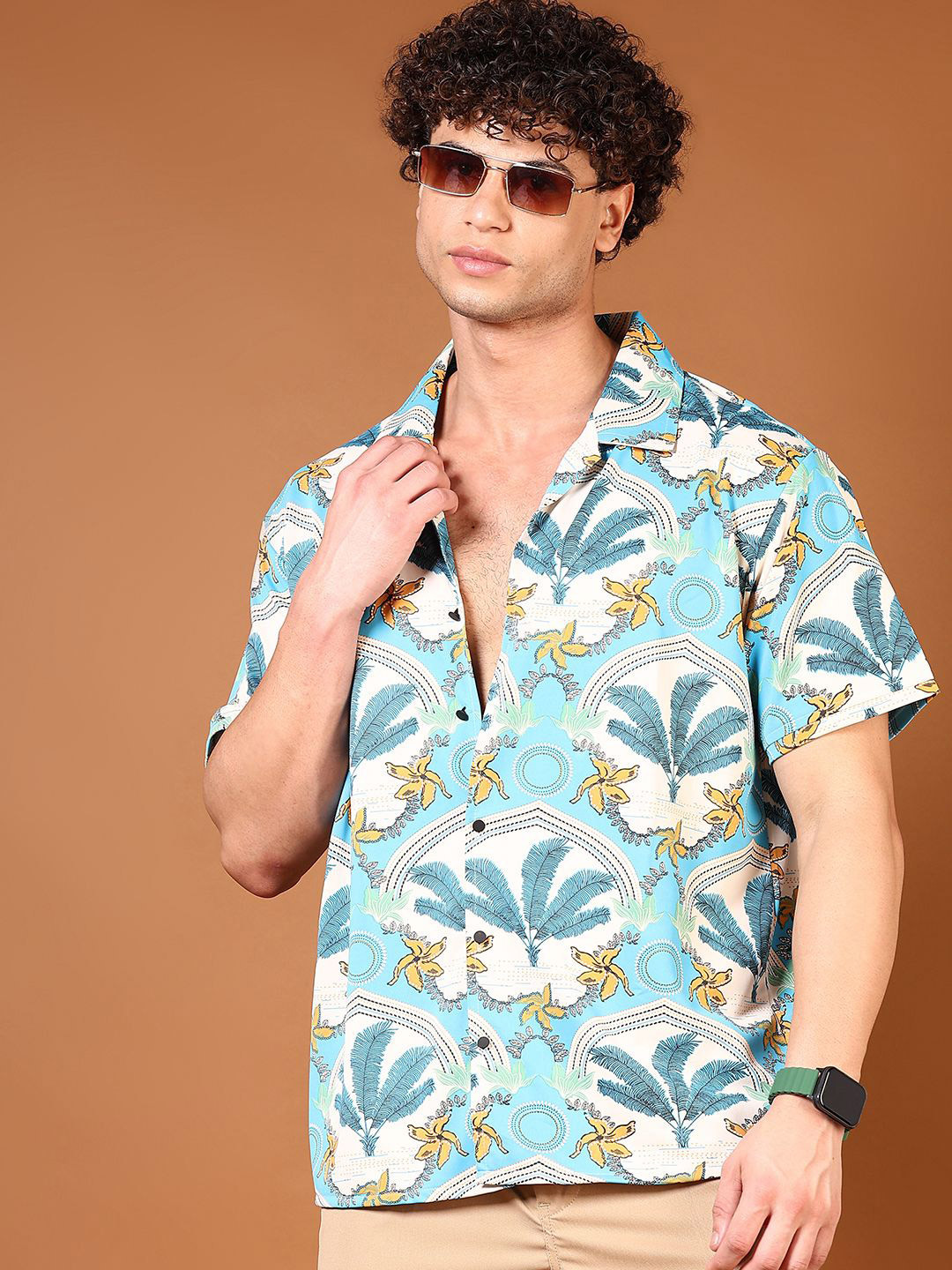 

V-Mart Men Floral Opaque Printed Casual Shirt, Blue