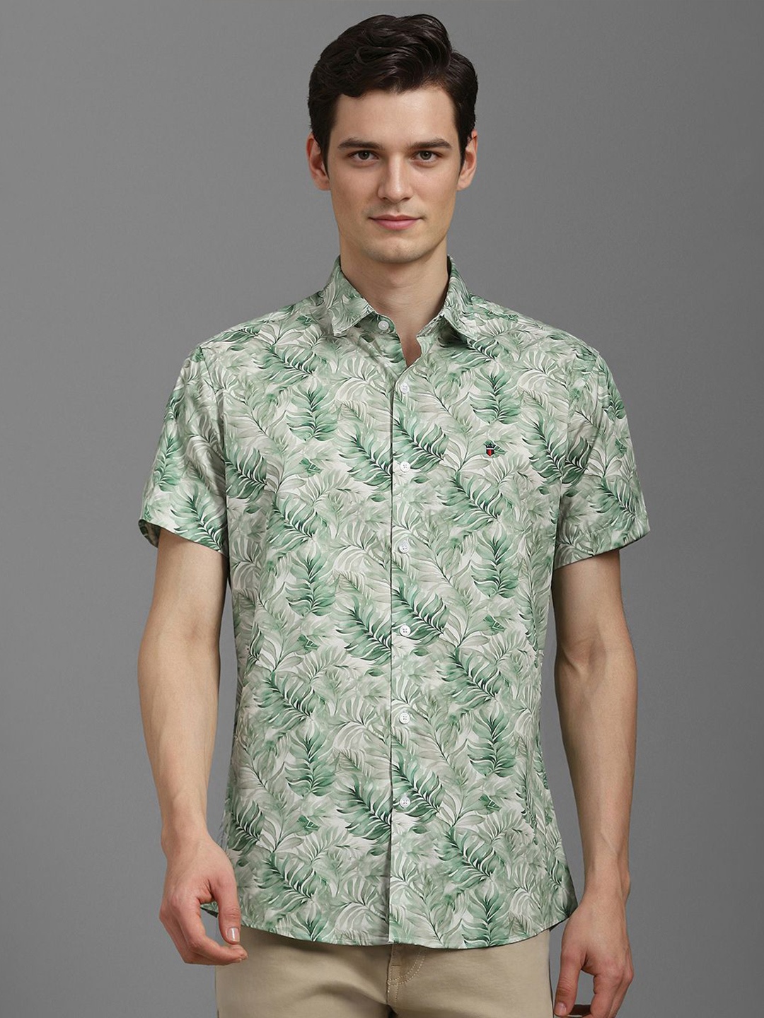 

Louis Philippe Sport Men Slim Fit Floral Opaque Printed Casual Shirt, Green