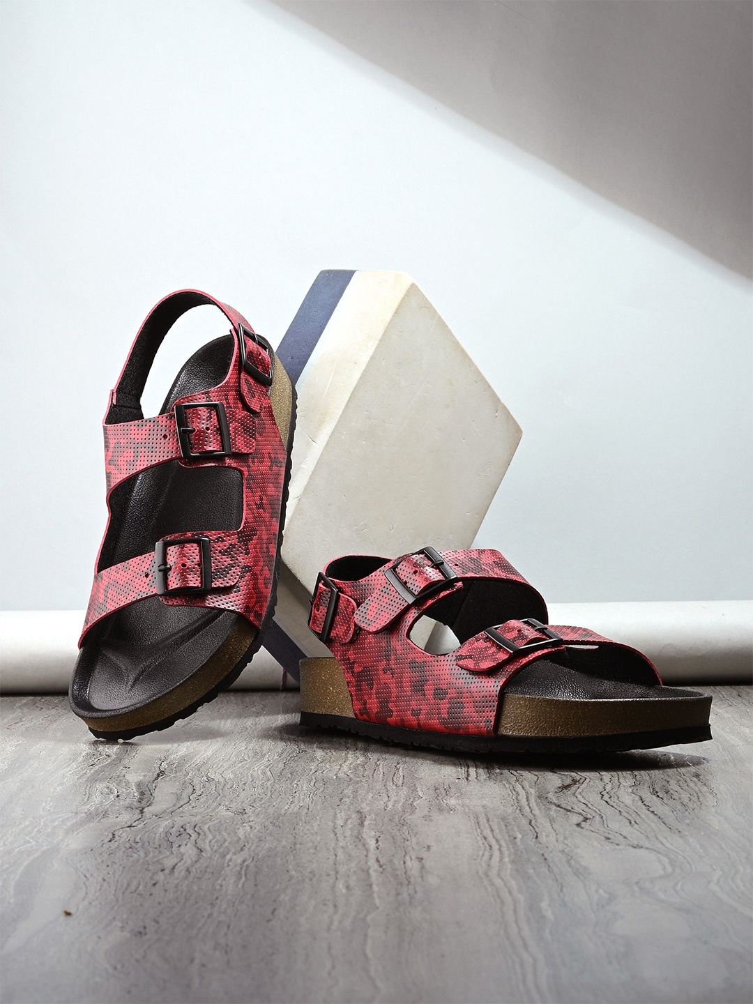 

The Roadster Lifestyle Co Men Printed Comfort Sandals, Red
