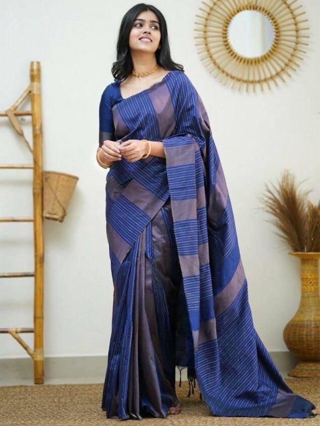 

Aika Woven Design Zari Pure Silk Banarasi Saree, Blue
