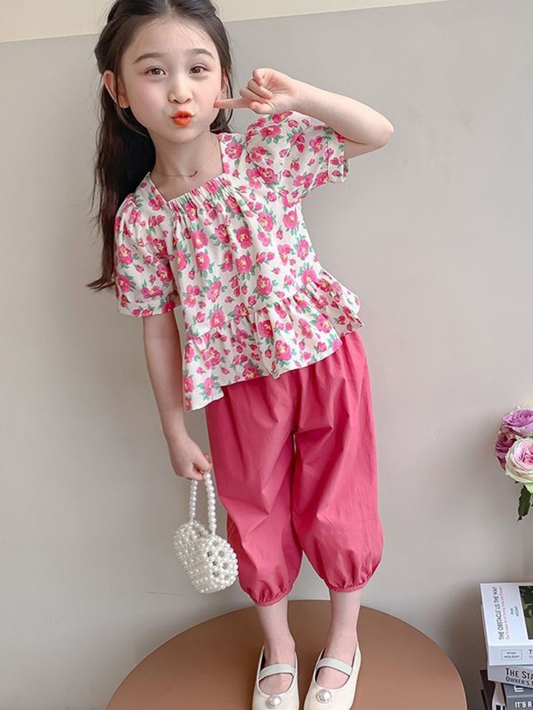 

LULU & SKY Girls Printed Short Sleeves Top With Jogger, Rose