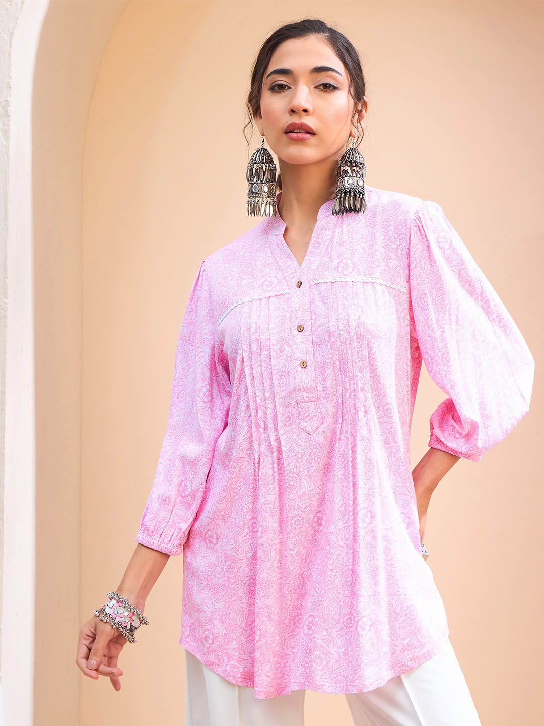 

Shae by SASSAFRAS Floral Printed Pleated Kurti, Pink