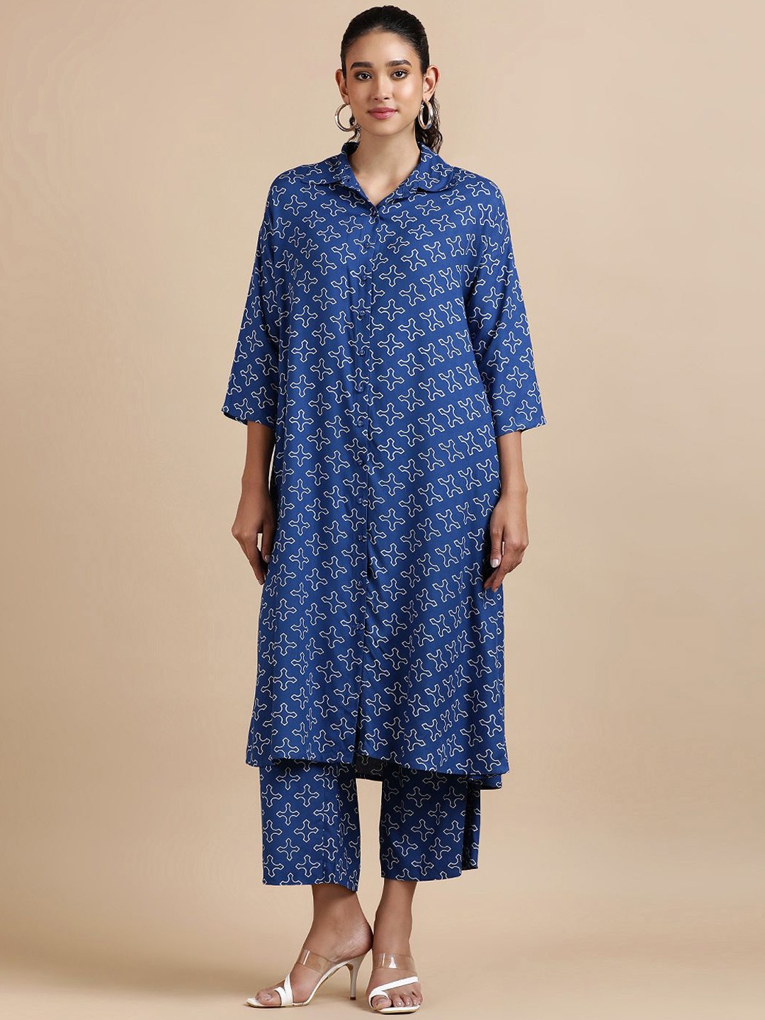 

BLACK & BLAH BLAH Geometric Printed Straight Kurta with Palazzos, Blue