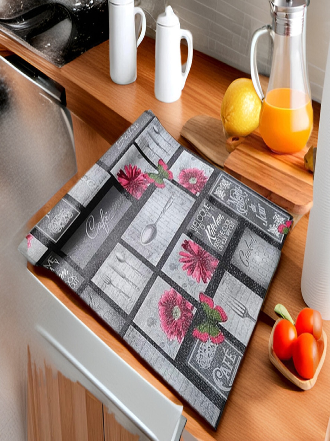

REVEXO Black & Grey Printed Water-Resistant Shelf Liner