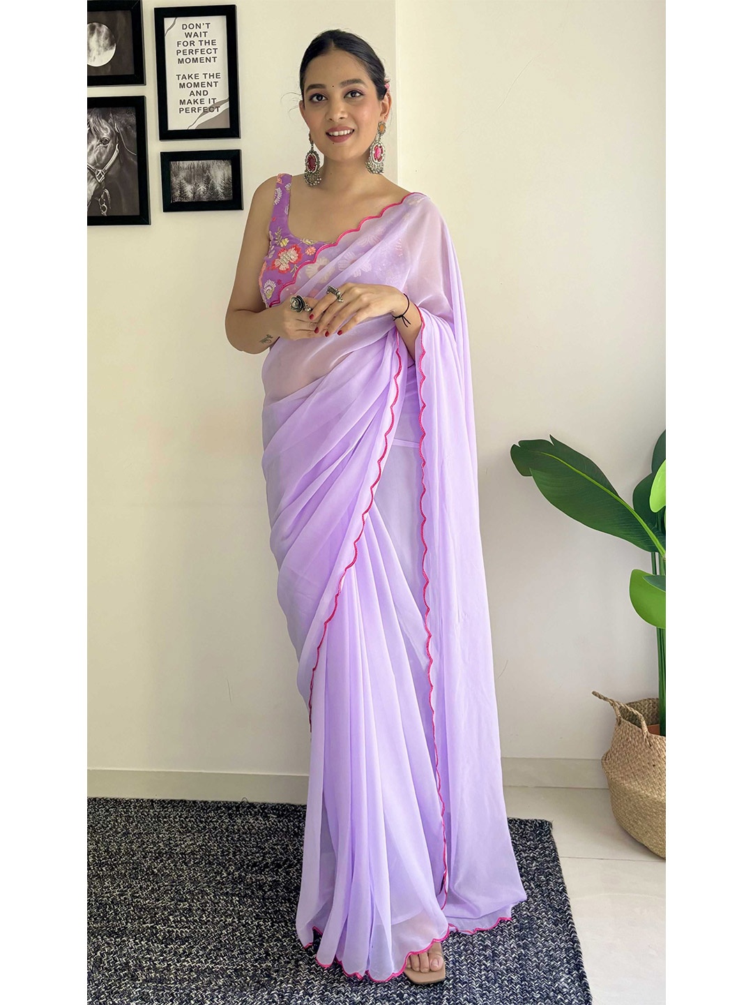 

DIVASTRI Poly Georgette Saree, Lavender