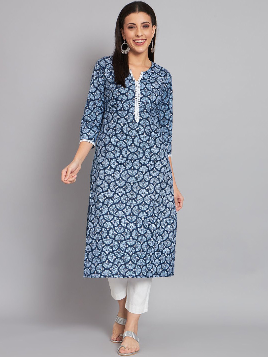 

SHAHVEER CREATION Women Floral Printed Notch-Neck Cotton Straight Kurta, Blue