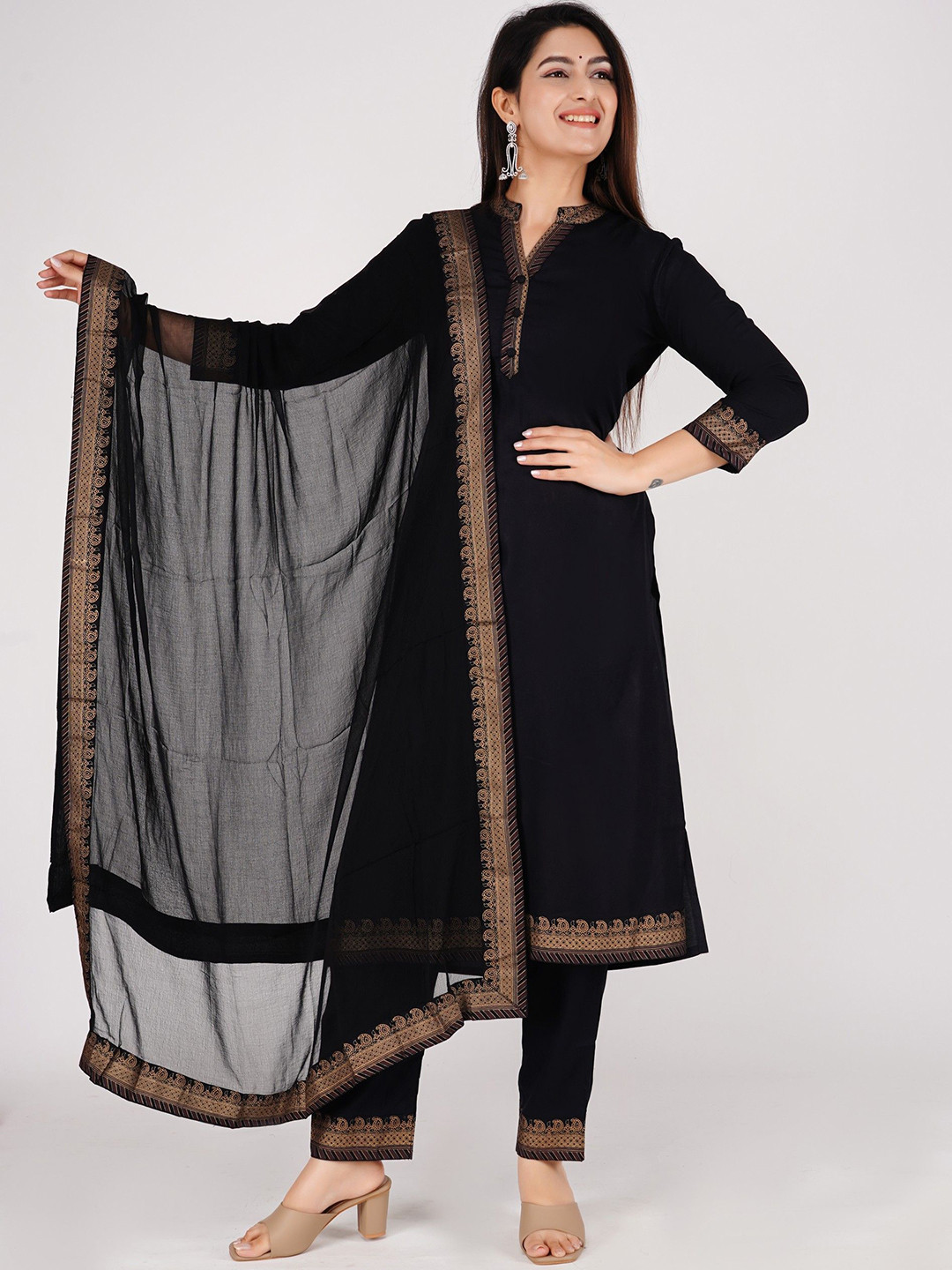

rf clothes Ethnic Motifs Printed Mandarin Collar Straight Kurta With Trousers & Dupatta, Black