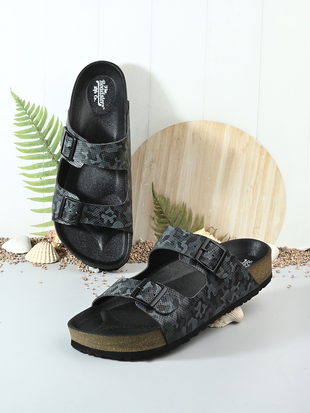 

The Roadster Lifestyle Co Men Printed Comfort Sandals, Black