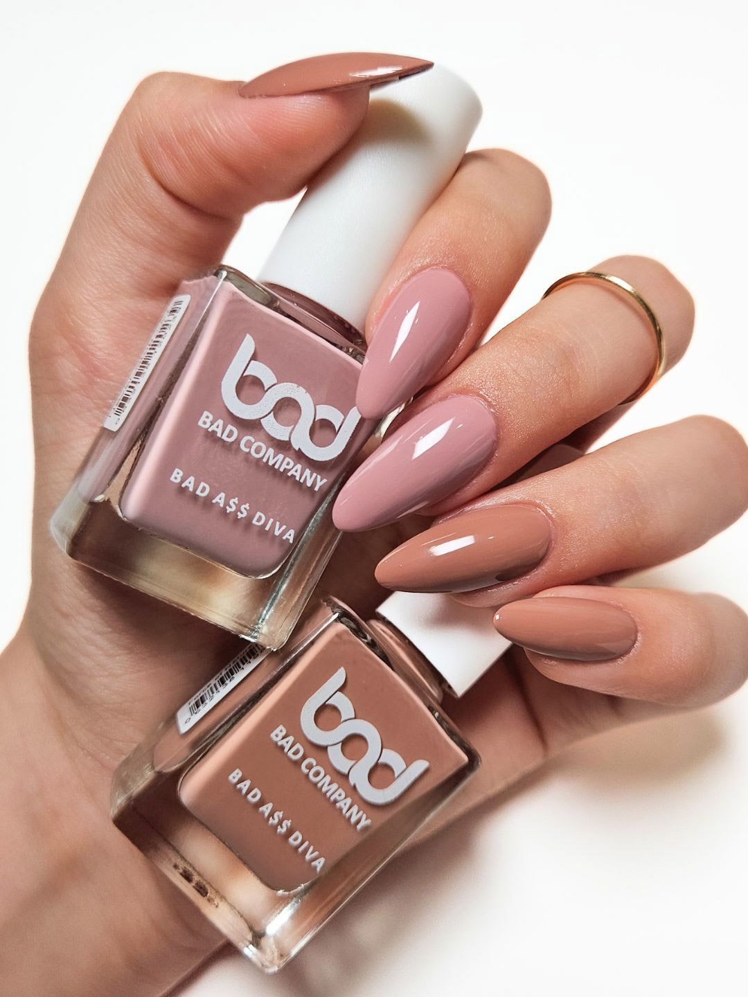

BAD COMPANY Set Of 2 No Toxin Long Stay Nail Lacquer - 10 ml Each - Shade 57-96, Nude