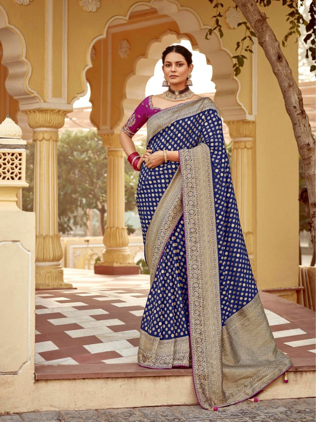 

DEVATITHI Woven Design Zari Banarasi Saree, Blue