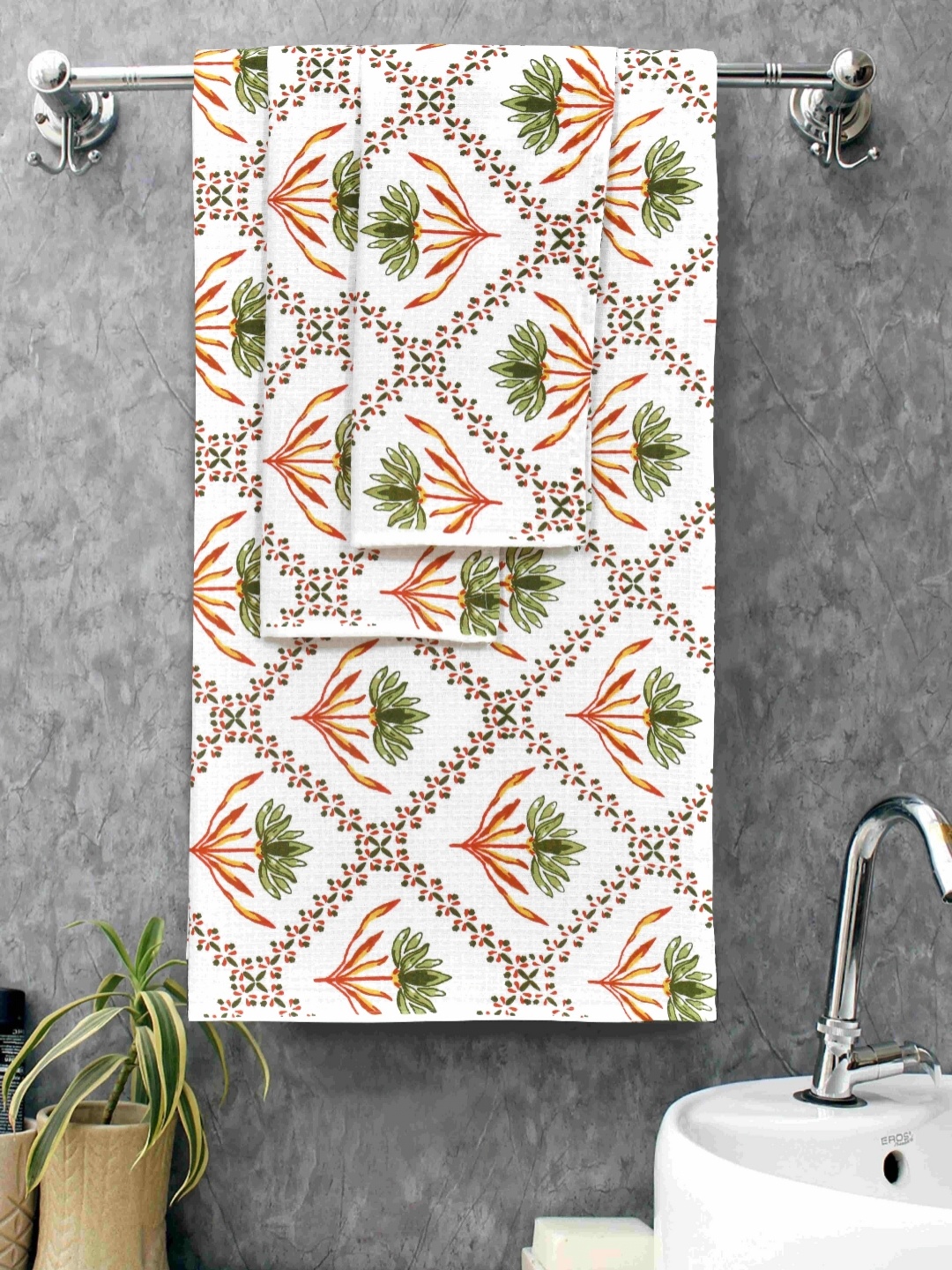 

MAFATLAL White & Orange 3 Pieces Ethnic Motifs Printed Cotton 250 GSM Towel Set