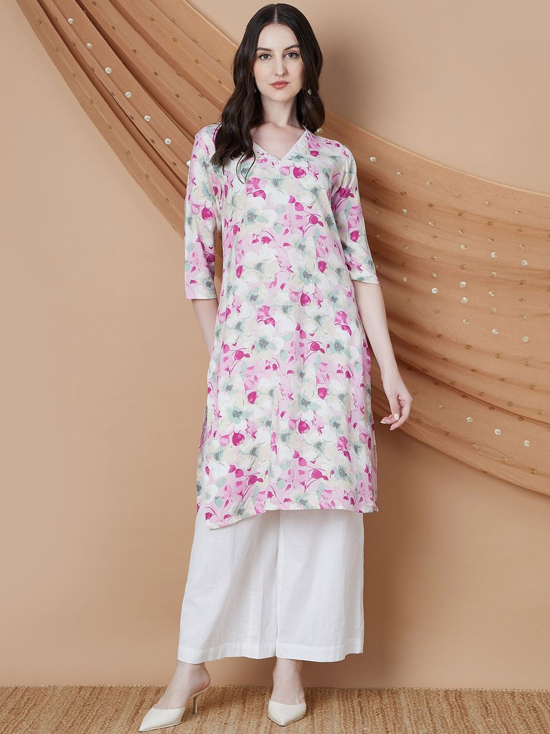 

Melange by Lifestyle Floral Printed V-Neck Straight Kurta, Pink