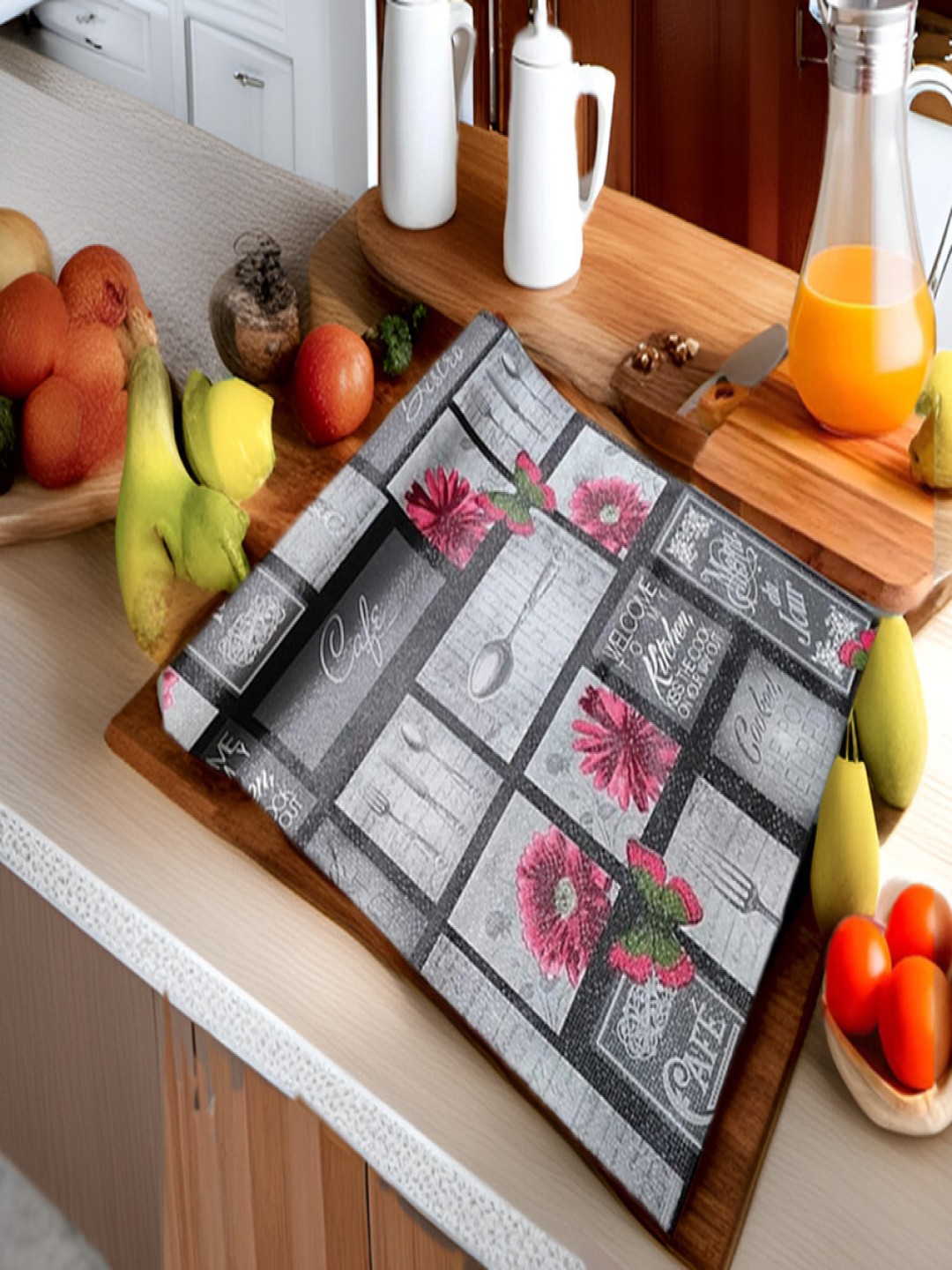 

REVEXO Grey Set of 1 Water Resistant Shelf Liner Organisers