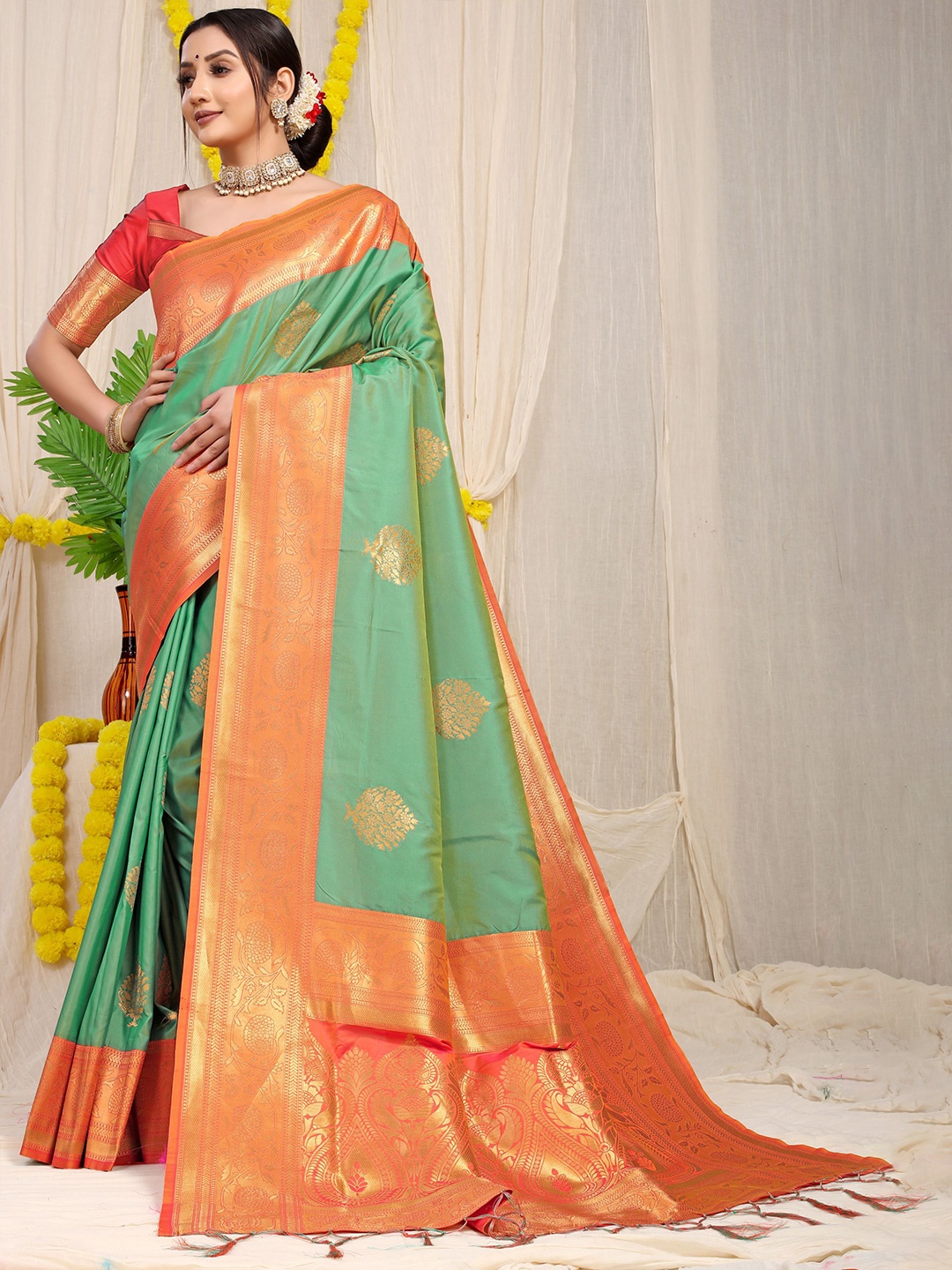 

Kandora Woven Design Zari Pure Silk Banarasi Saree, Sea green