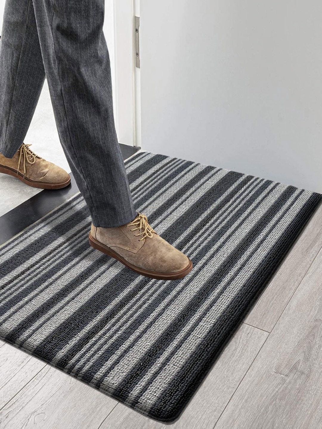 

LUXEHOME INTERNATIONAL Navy Blue & Grey Striped Anti-Skid & Fatigue Doormat