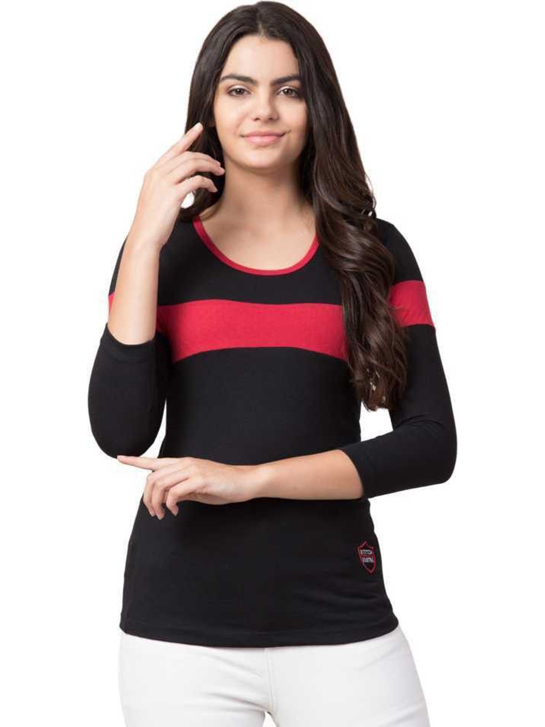 

CLOTHY Women Colourblocked Cut Outs T-shirt, Red