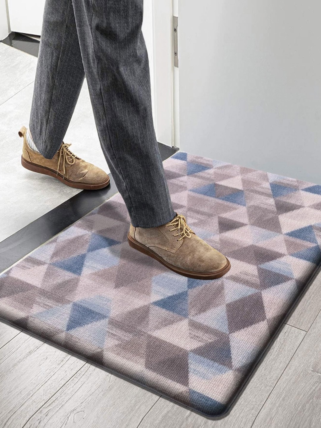 

LUXEHOME INTERNATIONAL Blue & Grey Geometric Printed Anti-Skid Doormat