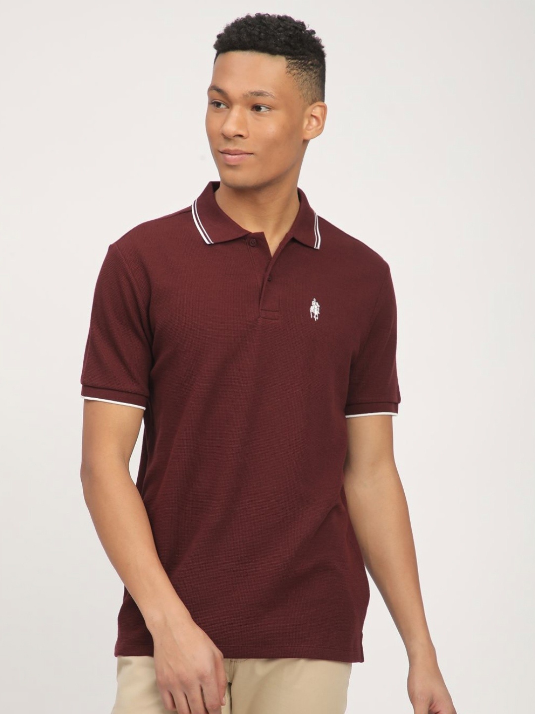 

R&B Men Solid Polo Collar T-shirt, Purple