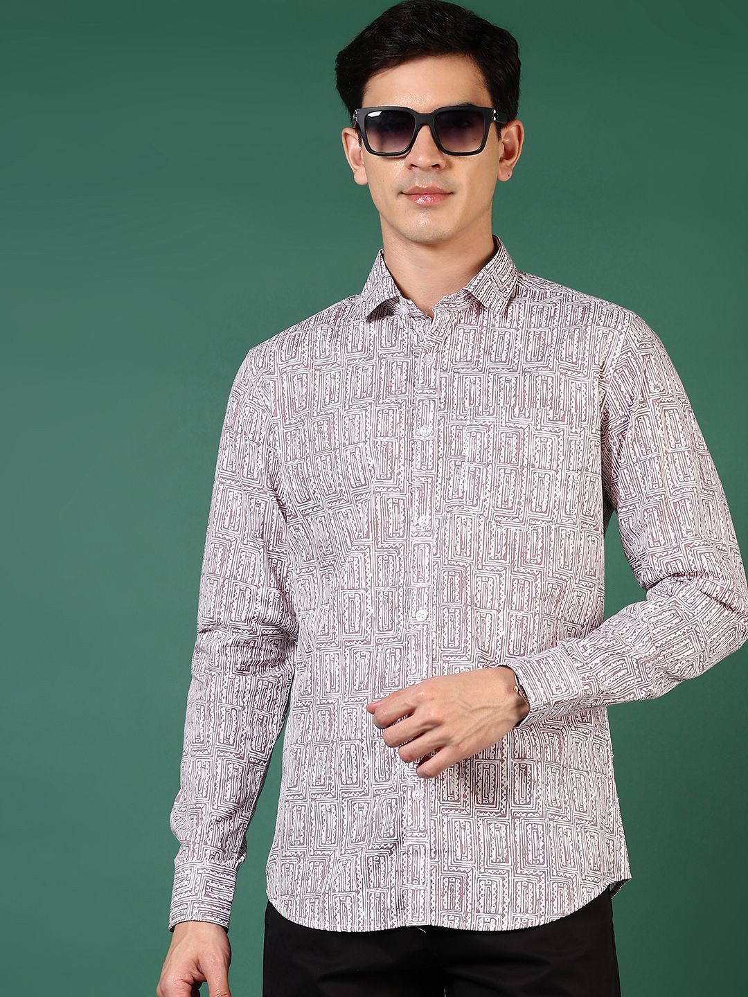 

V-Mart Men Opaque Printed Casual Shirt, Pink