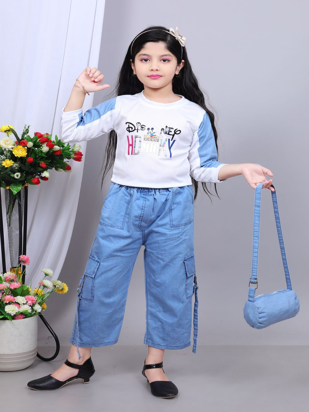 

NEWSIFA Girls Printed Round Neck T-shirt With Cargo, Blue