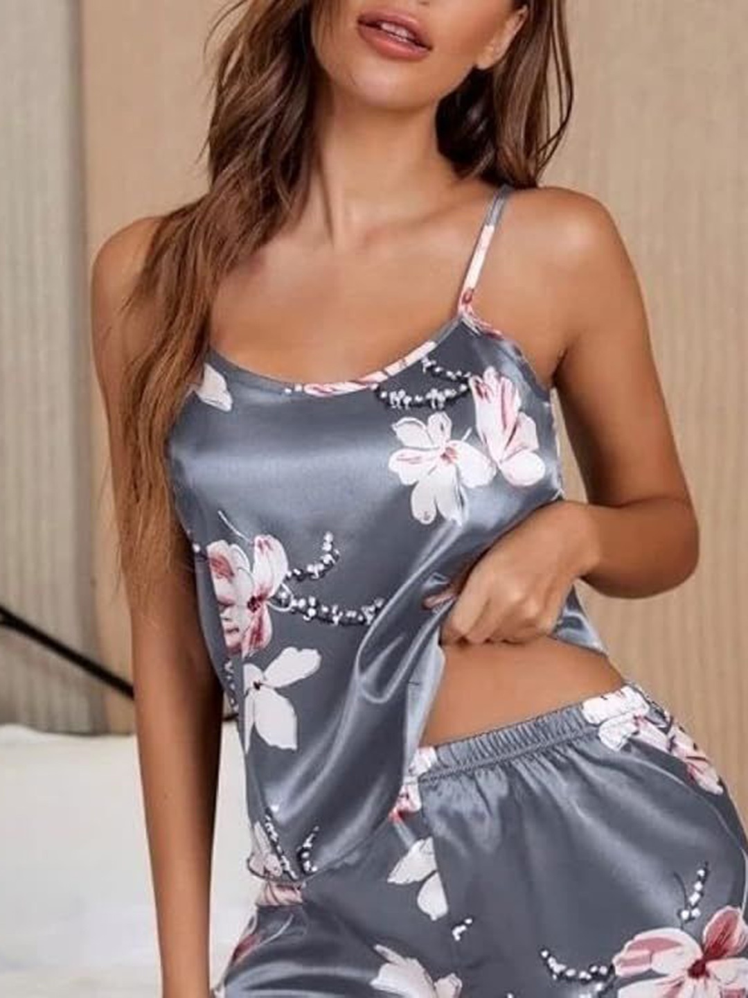 

XPIOX Printed Shoulder Strap Neck Night Suit, Grey