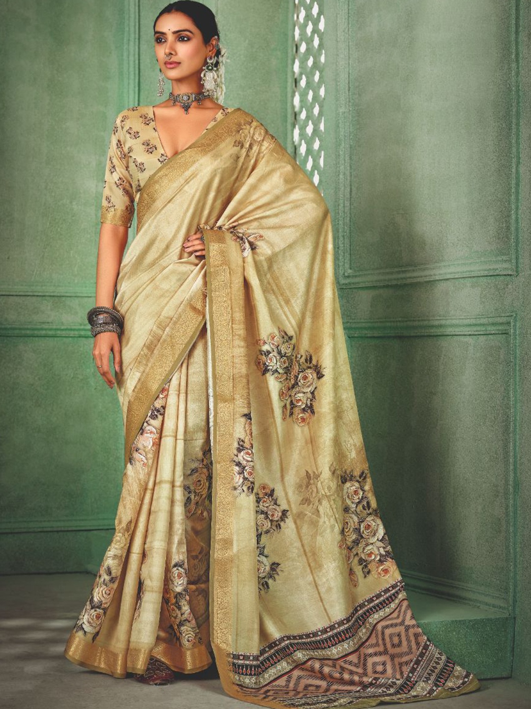 

Sangria Tussar printed Saree With Blouse Piece, Peach