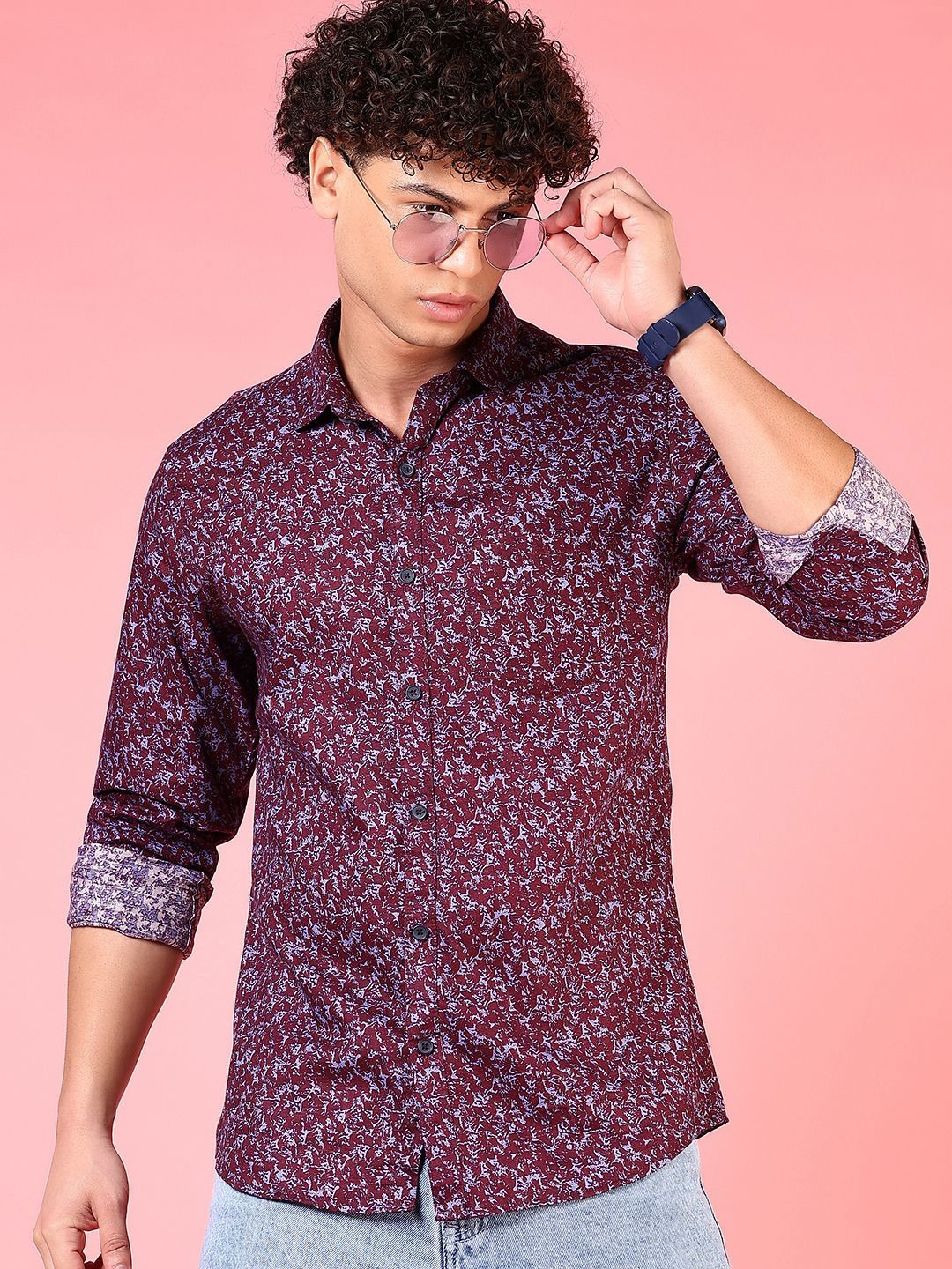 

V-Mart Men Floral Opaque Printed Casual Shirt, Maroon
