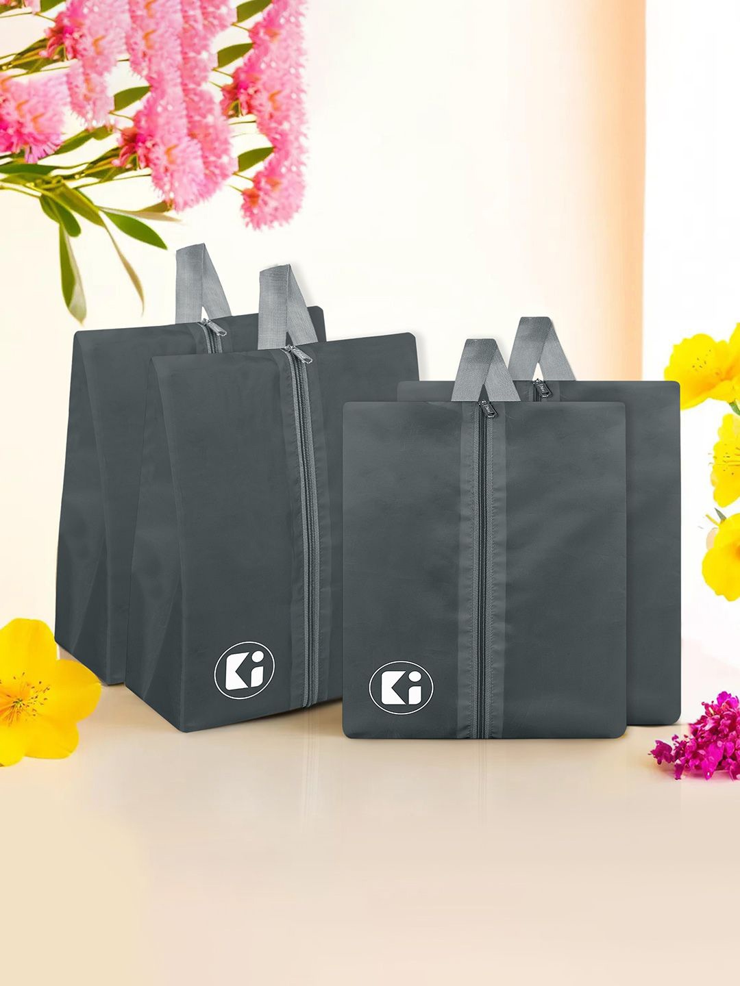 

Kuber Industries Grey 4 Pieces Regular Travel Shoes Organisers