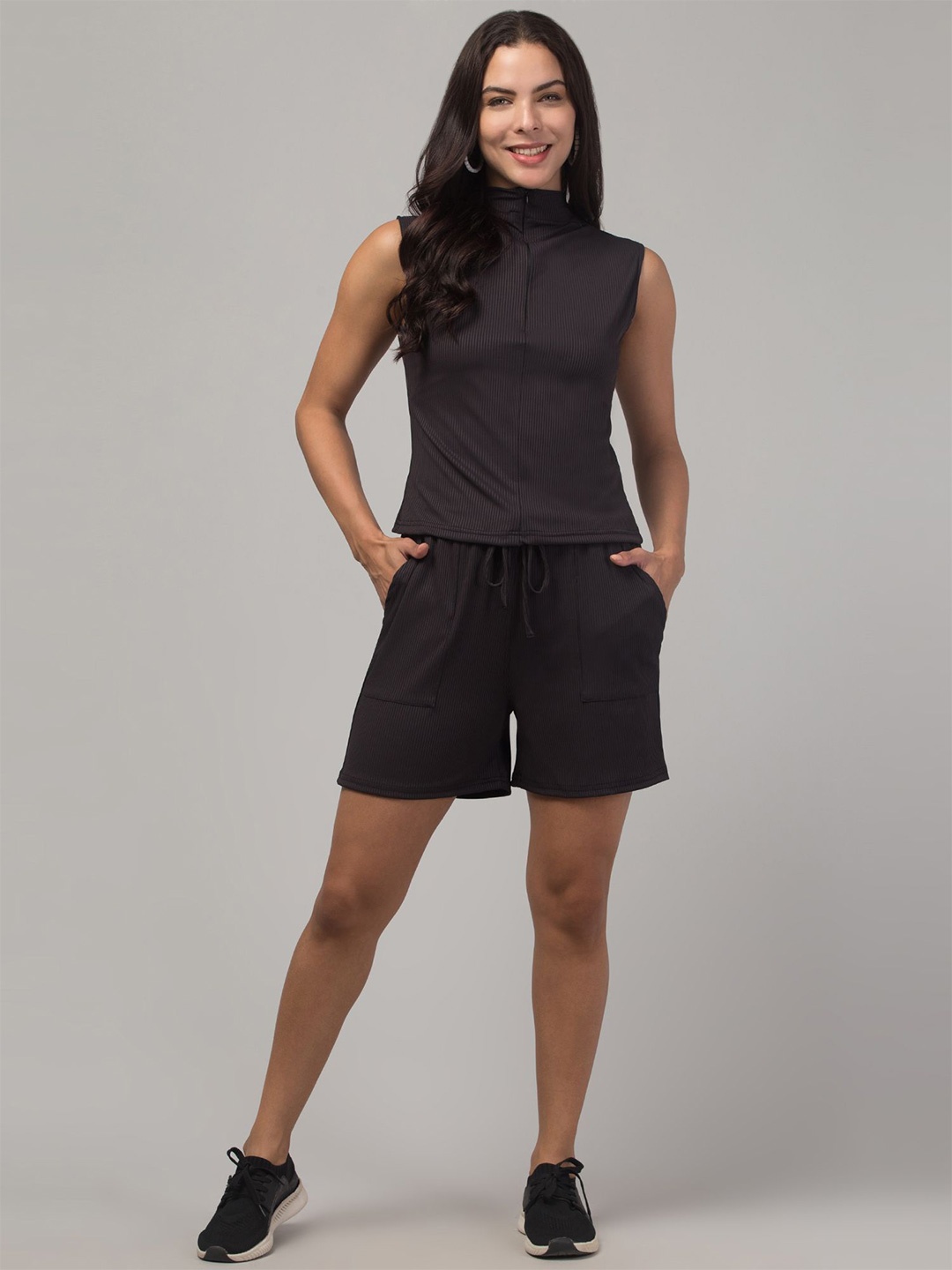 

UllasPemium Polo Collar Sleeveless T-Shirt With Shorts, Black