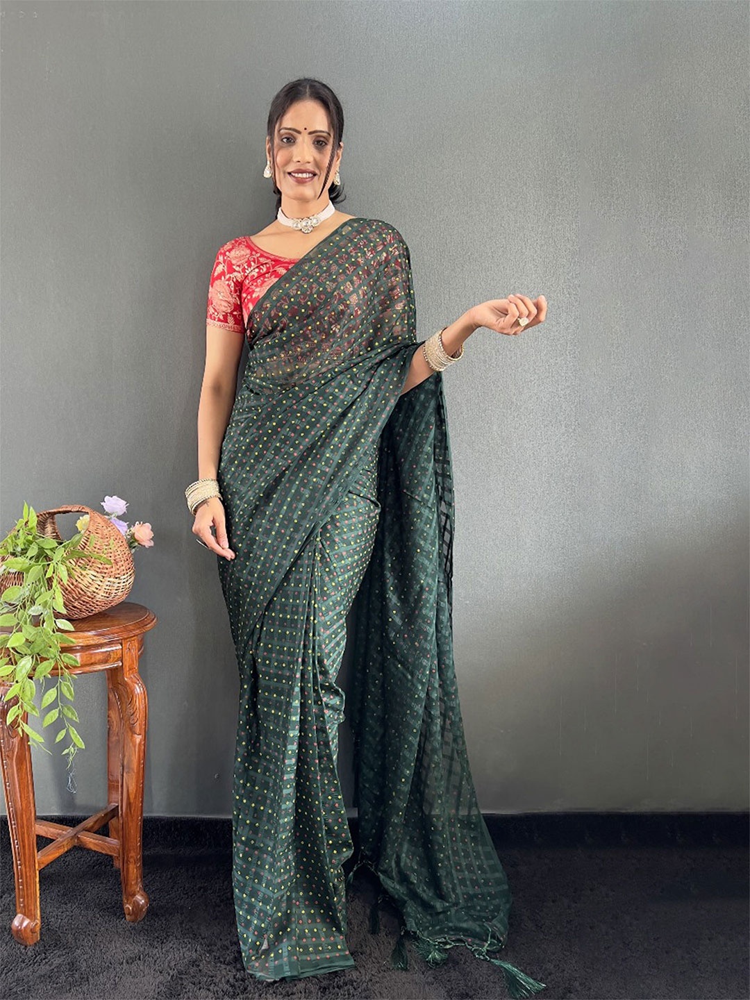 

Anouk Bandhani Zari Poly Chiffon Bandhani Saree, Green