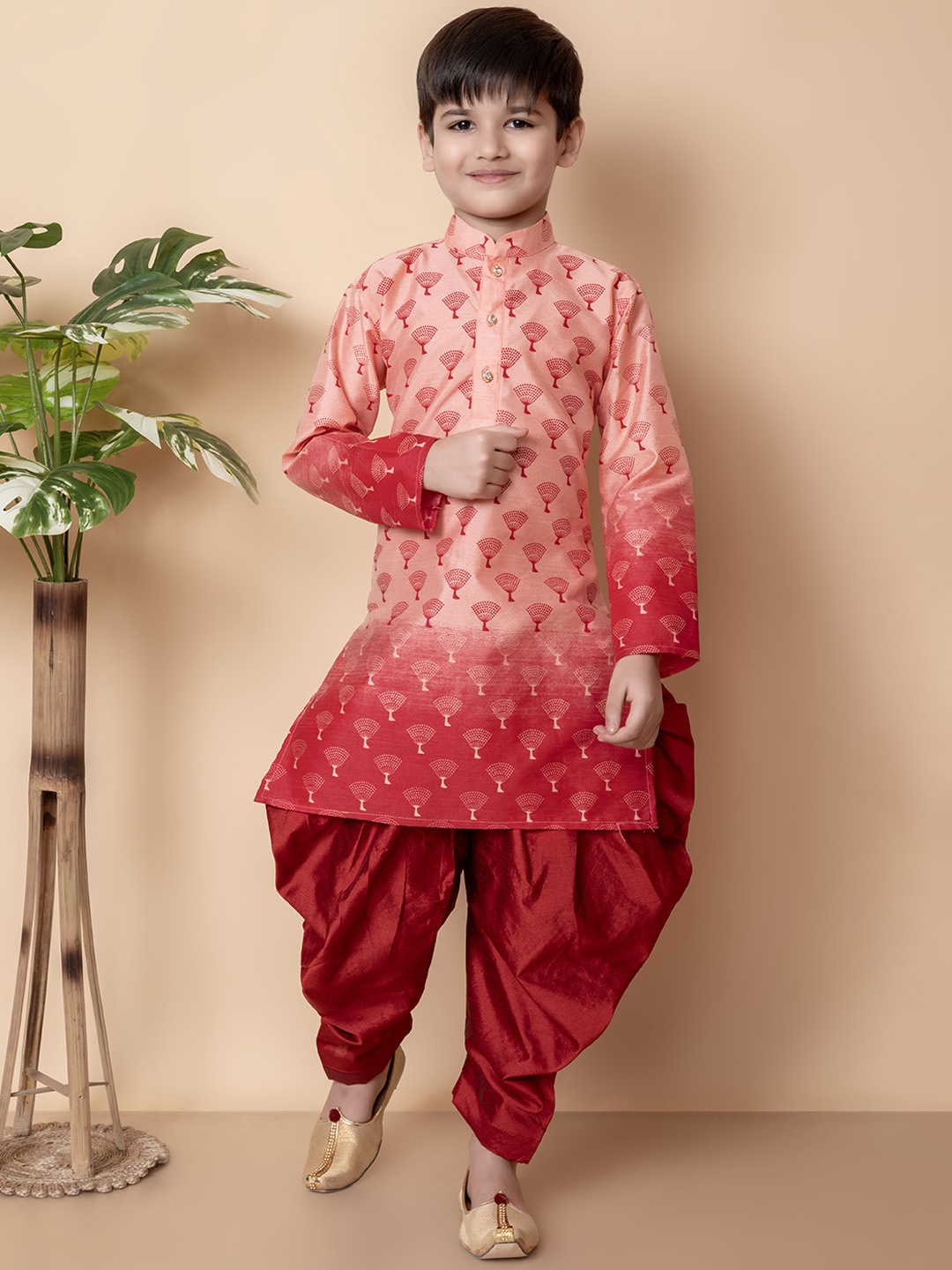 

Cae Boys Floral Printed Mandarin Collar Straight Kurta With Dhoti Pants, Peach